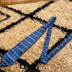 Meeting street hand-made tie.